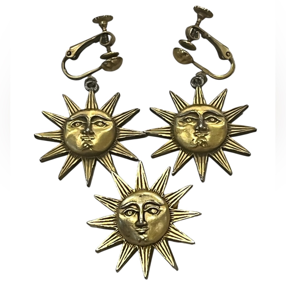 MFA Vintage Gold tone Sunburst Clip-On Earrings & Pin Set Museum Fine Art